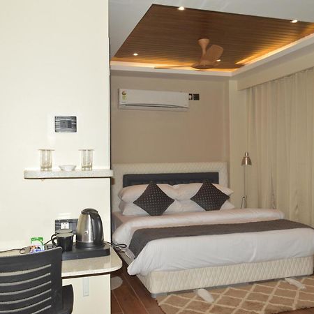 Essence Grandeur Hotel Guwahati Ngoại thất bức ảnh